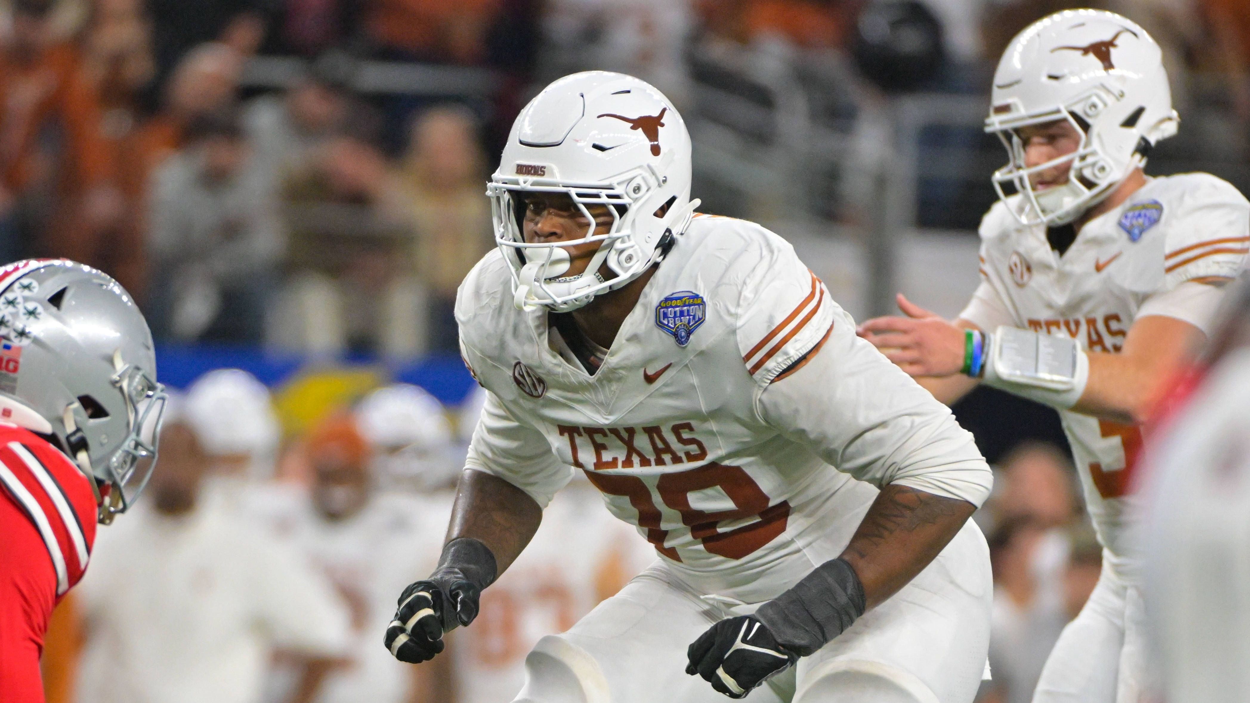 <strong>New Orleans Saints (9 Picks)</strong><br>1. Runde: 9. Pick: OT Kelvin Banks Jr. (Foto)<br>2. Runde: 40. Pick: QB Tyler Shough<br>3. Runde: 71. Pick: DT Vermon Broughton<br>3. Runde: 93. Pick (via Commanders): S Jonas Sanker<br>4. Runde: 112. Pick: LB Danny Stutsman<br>4. Runde: 131. Pick (via Commanders): CB Quincy Riley<br>6. Runde: 184. Pick (via Commanders): RB Devin Neal<br>7. Runde: 248. Pick (via Eagles): TE Moliki Matavao<br>7. Runde: 254. Pick (Compensatory): EDGE Fadil Diggs