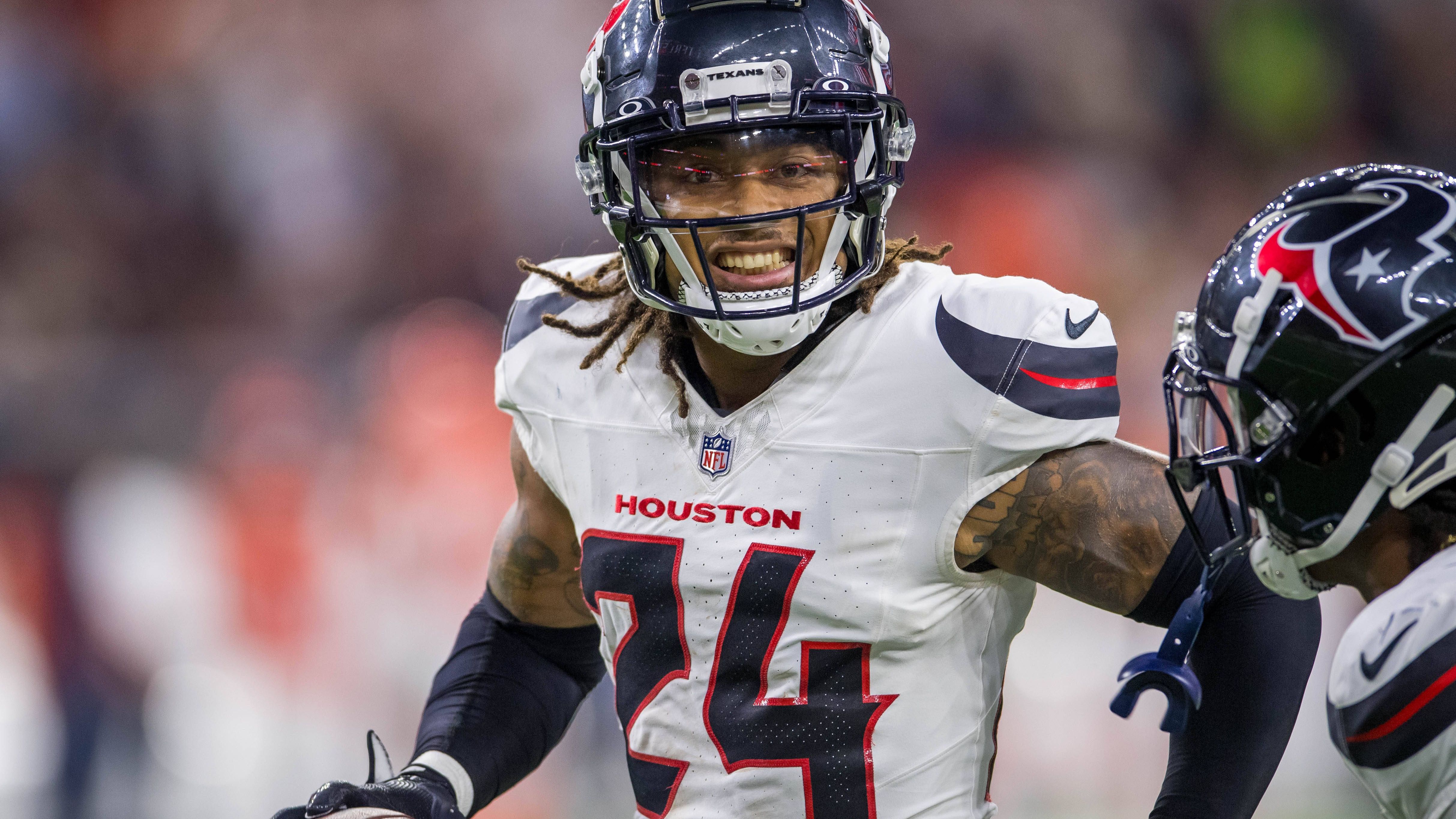 <strong>Cornerback<br></strong>1. Platz:  Derek Stingley Jr. (Texans, Foto) - 30 Millionen US-Dollar über drei Jahre<br>2. Platz Jaycee Horn (Panthers) - 25 Millionen US-Dollar über vier Jahre<br>3. Platz: Jalen Ramsey (Dolphins) - 24,1 Millionen US-Dollar über drei Jahre<br>4. Platz: Patrick Surtain II (Broncos) - 24 Millionen US-Dollar über vier Jahre<br>5. Platz: Jaire Alexander (Packers) - 21 Millionen US-Dollar über vier Jahre