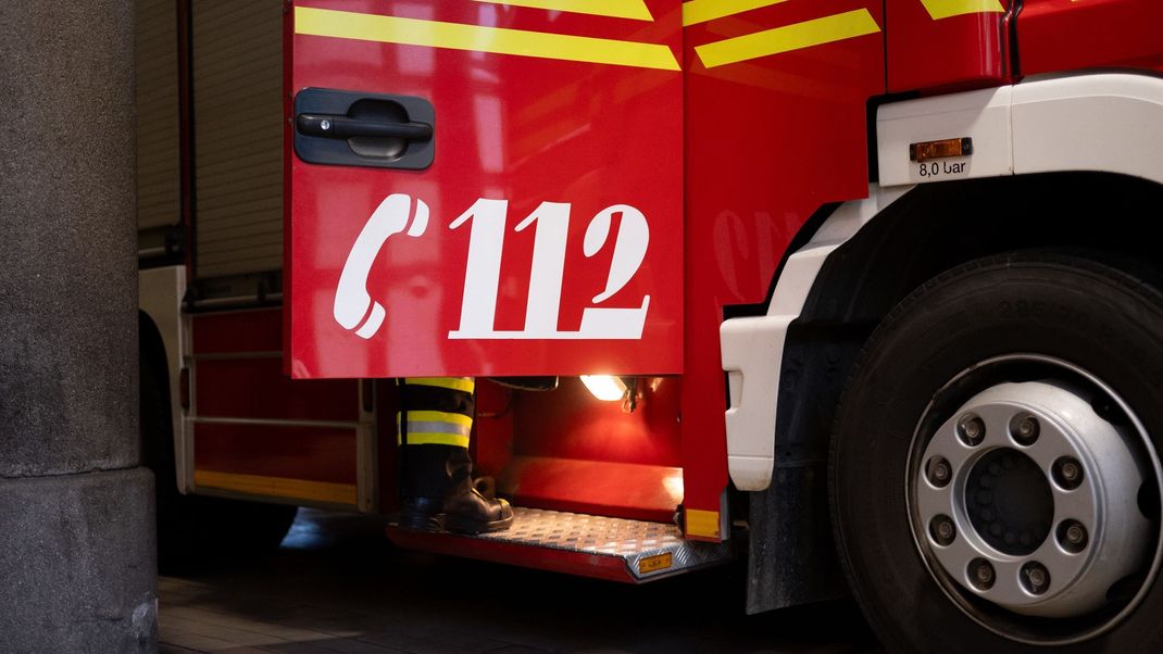 Glück im Unglück: Bei dem Brand in Backnang wurde niemand verletzt. Die Löscharbeiten dauern jedoch noch an. (Symbolbild)