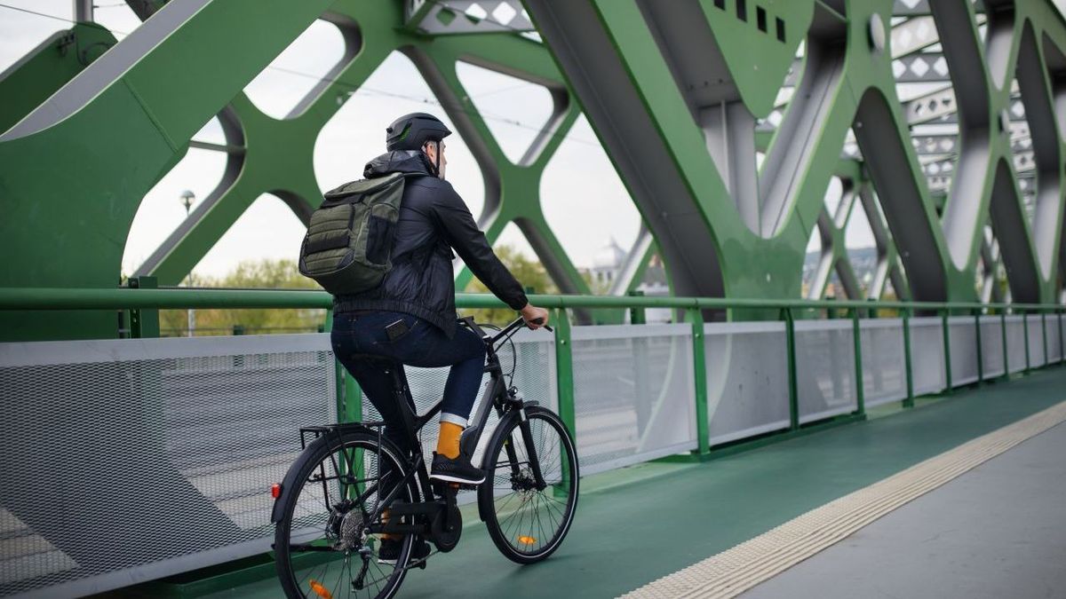 Adobestock 525072035 Arbeinehmer Arbeitsweg Streik Fahrrad Homeoffice