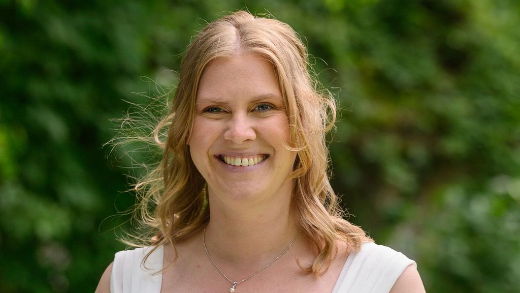 Ex-Kandidatin Nadine zeigt stolz ihren Babybauch