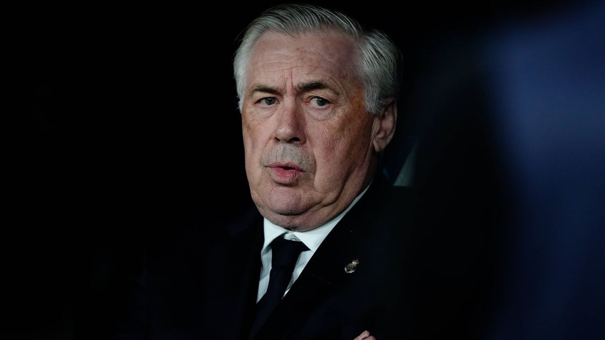 La Liga Real Madrid Athletic Club Carlo Ancelotti, Head Coach of Real Madrid looks on prior to the match during the La Liga EA Sports match between Real Madrid CF and Athletic Club at Santiago Bern...