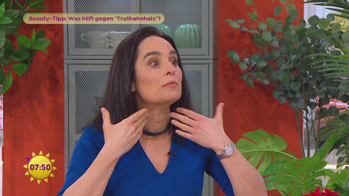Beauty-Tipp: Was hilft gegen "Truthahnhals"?