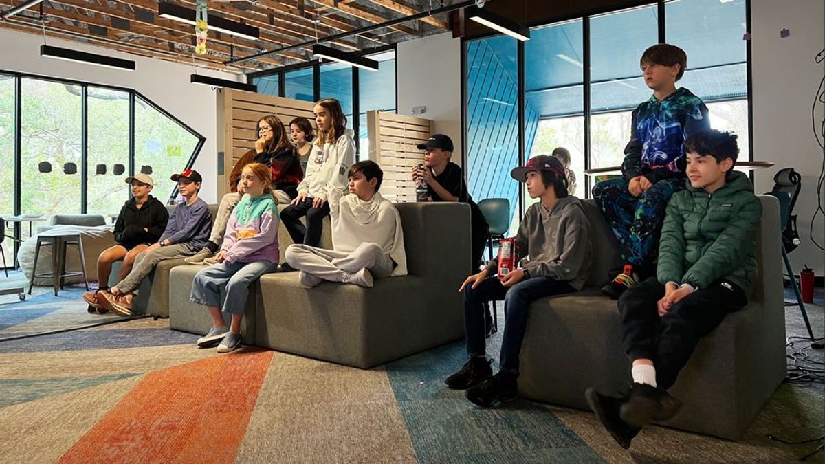 Futuristisches Lehrkonzept: An dieser Schule unterrichtet künstliche Intelligenz