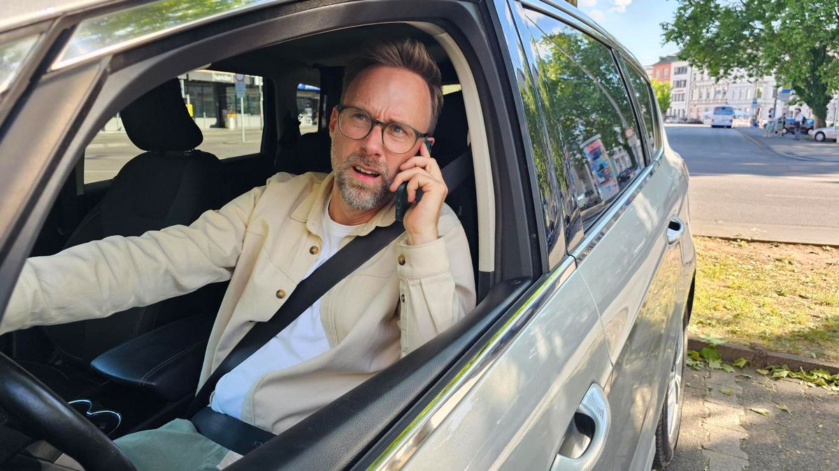 Künstliche Intelligenz vs. Handy-Sünder: Erster Handy-Blitzer im Test!